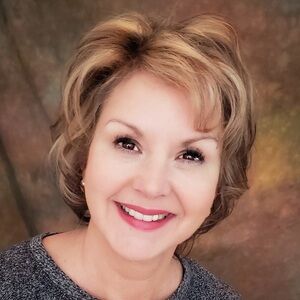 Meet your Posher, Michele